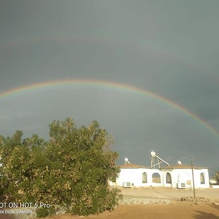 נואייבה Bawaki Beach Resort מראה חיצוני תמונה